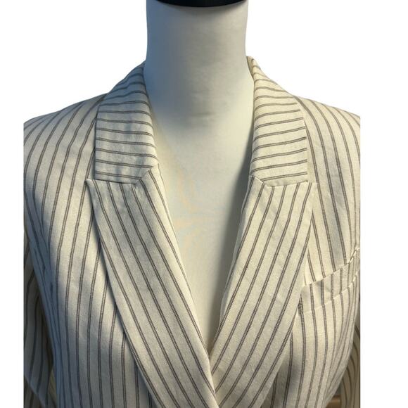 Mint Velvet Dressy Double Breasted Pinstripe Blazer Jacket Women 4 Cream Gray - Picture 2 of 12